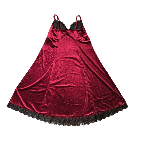 Cosmic Aura Hot Topic Goth Emo Y2K Red Velvet Black Lace Slip Dress Womens 2 - Picture 2 of 5